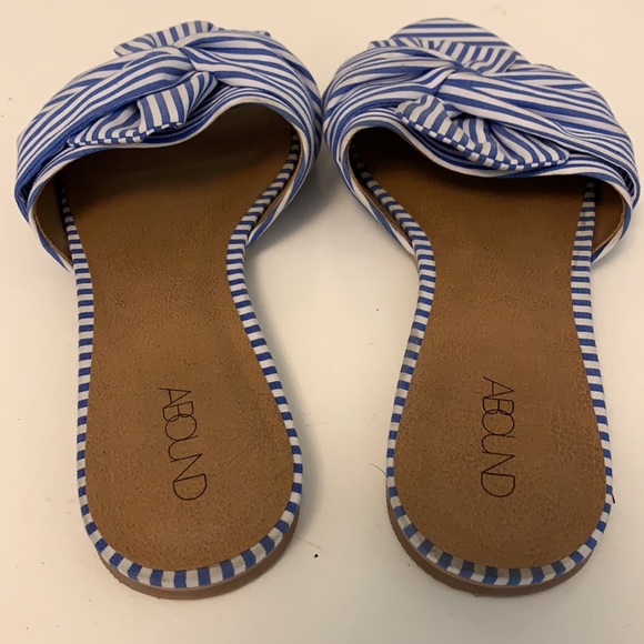 Blue stripe sandals - Picture 2 of 5